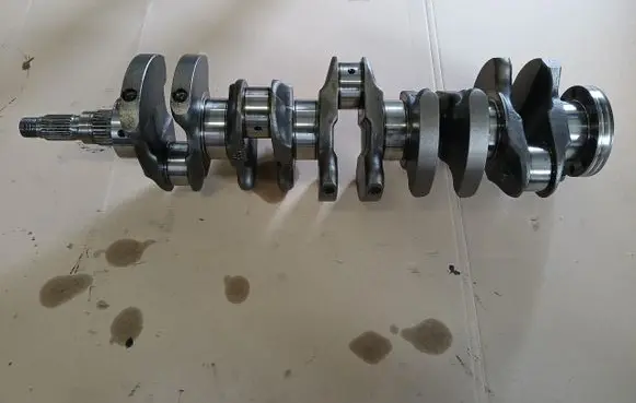 Volvo V70 Crankshaft 09465781