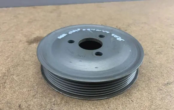 BMW X1 E84 Power steering pump pulley 8514565 32428514565 32427800367