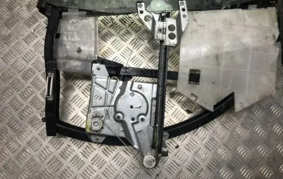 Audi A4 S4 B5 8D Sliding door window regulator with motor 8d0839399