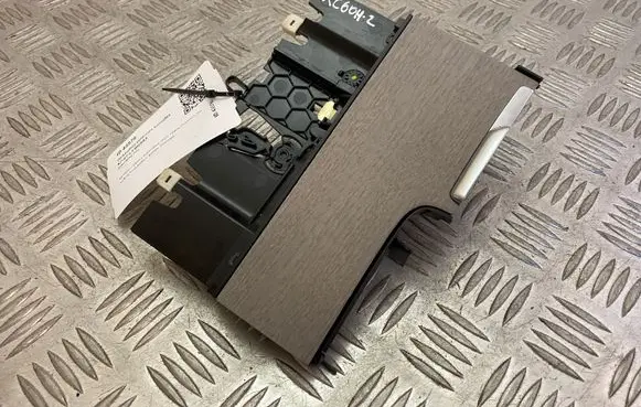 Volvo XC60 Glove box central console 32275469