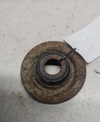Volkswagen Golf IV Coil spring mount 