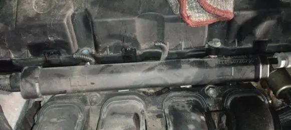 Citroen C3 Picasso Fuel main line pipe V75756458002 V757564580-02