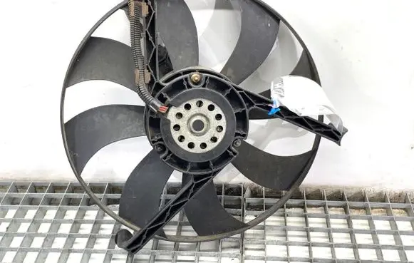 Volkswagen Fox Fan set 885003035
