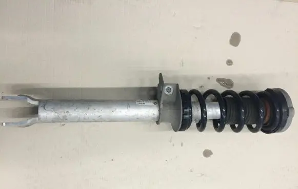 BMW 5 F10 F11 Front shock absorber with coil spring 2284045 nichtzutreffend