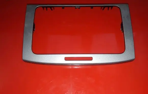 Volkswagen PASSAT B6 Radio/GPS head unit trim 3C0858069M