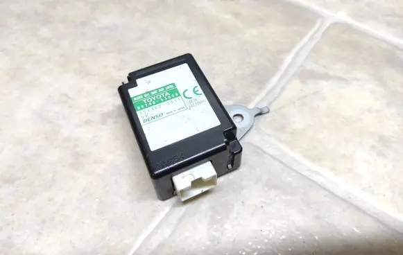 Lexus IS 220D-250-350 Door control unit/module 8974053050 2513003511