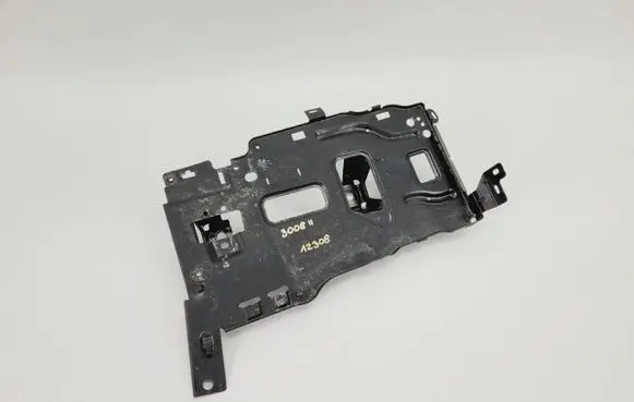 Peugeot 3008 II Battery box tray 9815288480