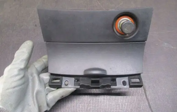 Mazda 3 I Car ashtray 