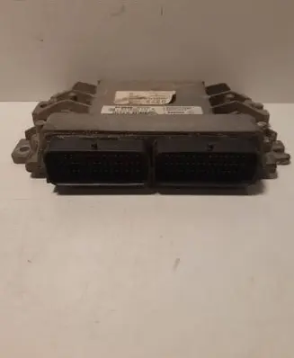 Renault Kangoo I Engine control unit/module 8200326375 8200512582 S118301131A