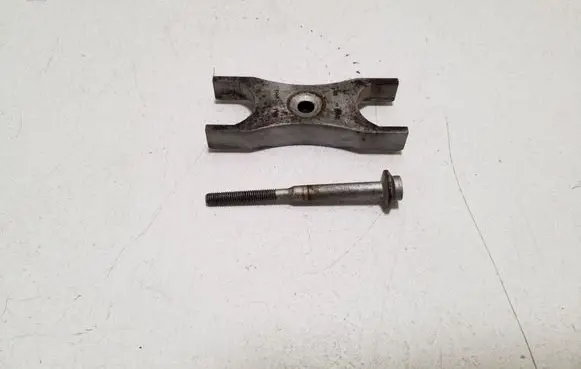 Audi TT TTS Mk2 Fuel Injector clamp holder 03L216A