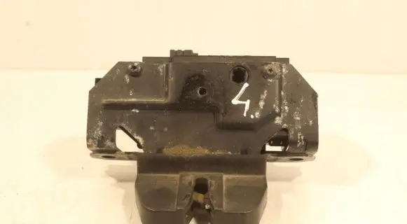 Opel Vectra C Tailgate/trunk/boot lock/catch/latch 495072894