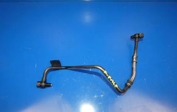 Jaguar F-Pace Oil cooling pipe 
