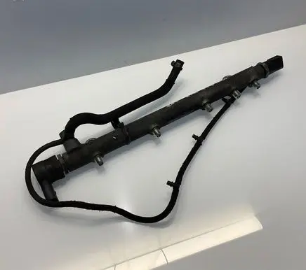 Mercedes-Benz E W211 Fuel main line pipe A6110780449 0281002494 10402418