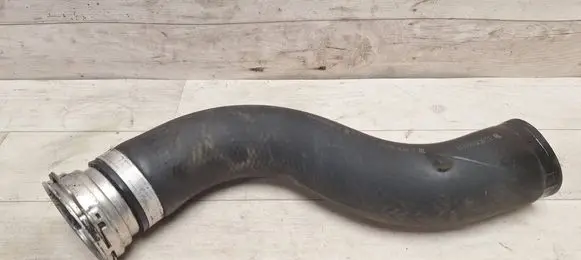 Toyota Avensis T250 Air intake hose/pipe 
