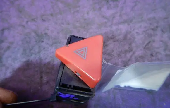 Volkswagen Lupo Hazard light switch 