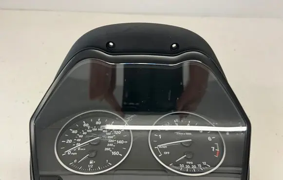 BMW X1 F48 F49 Speedometer (instrument cluster) 9295445 17649411 0005489748