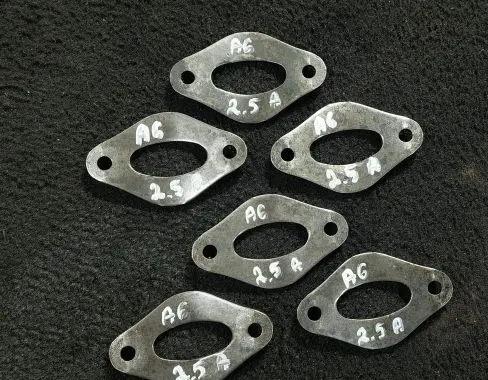 Audi A6 S6 C5 4B Fuel Injector clamp holder