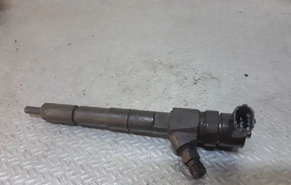 Opel Insignia A Fuel injector 0445110423