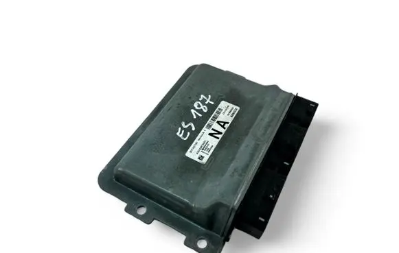 Dacia Logan II Engine control unit/module ECU 237109775R 237109776R