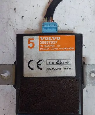 Volvo S40, V40 Alarm control unit/module 30857627 1512008381