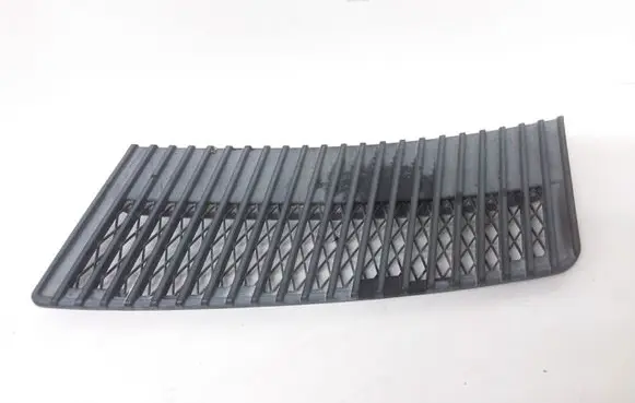 BMW 5 E28 Bonnet/hood grill 51131874517
