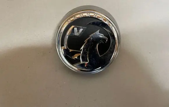 Opel Corsa E Tailgate glass/window release handle 563697283