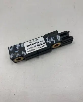 Volvo V70 Airbag deployment crash/impact sensor 8622365 051104 006420