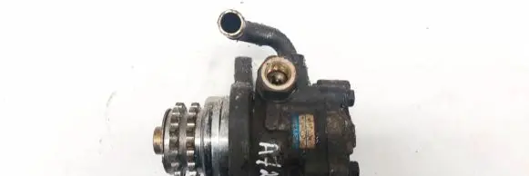 Nissan X-Trail T30 Power steering pump 41171034 8H800