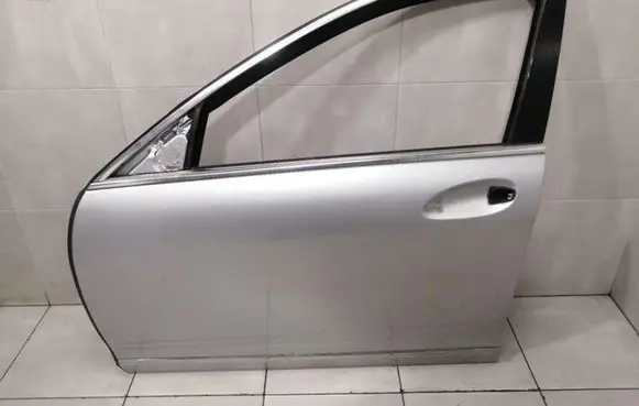 Mercedes-Benz S W221 Front door A2217200105
