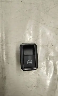 Mercedes-Benz CLA C117 X117 W117 Electric window control switch A2049058102