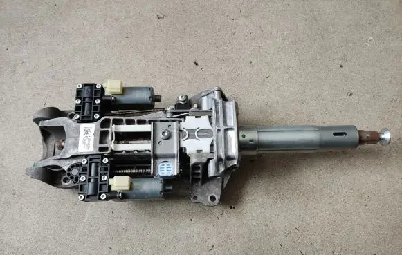 Mercedes-Benz E W213 Steering wheel axle A2134608300
