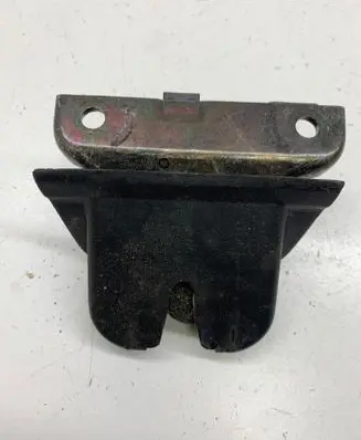 Audi A6 S6 C5 4B Tailgate/trunk/boot lock/catch/latch 4B9827505M
