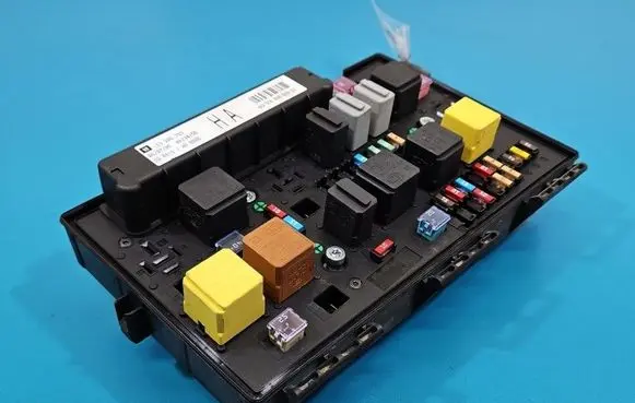 Opel Astra H Fuse box set 5DK00866823 IMPRK1575267
