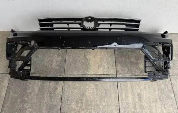 Volkswagen Tiguan Front bumper 5NA807221B