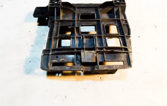 Volkswagen PASSAT B7 Other engine bay part 3AA906507A