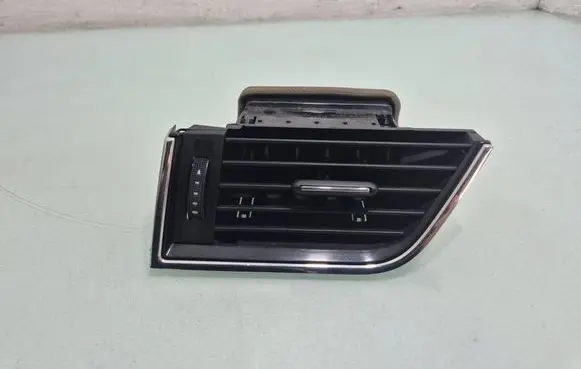 Skoda Octavia Mk3 (5E) Dashboard side air vent grill/cover trim 5E0819701