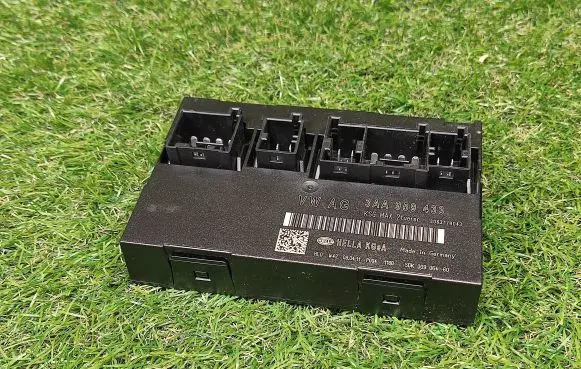 Volkswagen PASSAT B7 Comfort/convenience module 3AA959433
