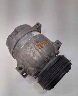 Renault Megane II Air conditioning (A/C) compressor (pump) 1135309