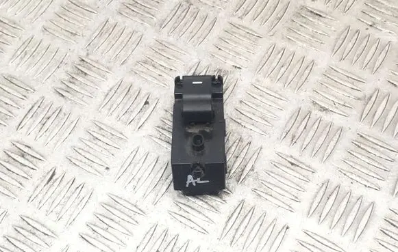 Hyundai i40 Electric window control switch 935803Z150 39R5261000