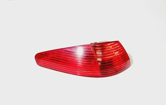 Peugeot 607 Rear/tail lights 2543G