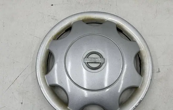 Nissan Micra R14 wheel hub/cap/trim art20614