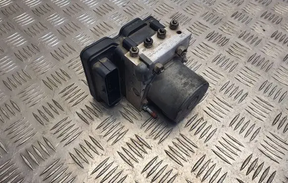 Toyota Avensis T270 ABS Pump 4454005150 269736