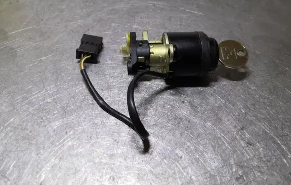 Audi 80 90 B3 Tailgate exterior lock 893971993