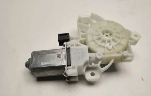 Mercedes-Benz EQC Front door window regulator motor A0009065806