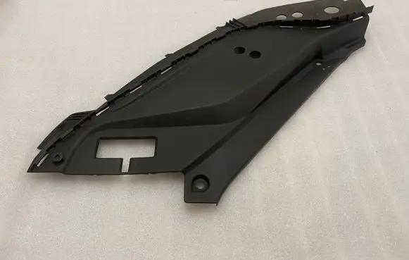Radiator trim