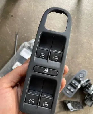 Volkswagen Golf VI Electric window control switch 5K0867255A 57531
