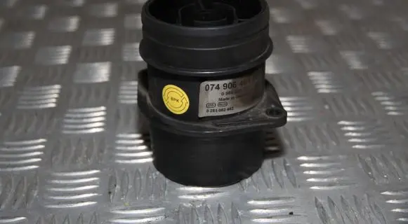 Volkswagen II LT Mass air flow meter 074906461BX 0281002462 0986284107