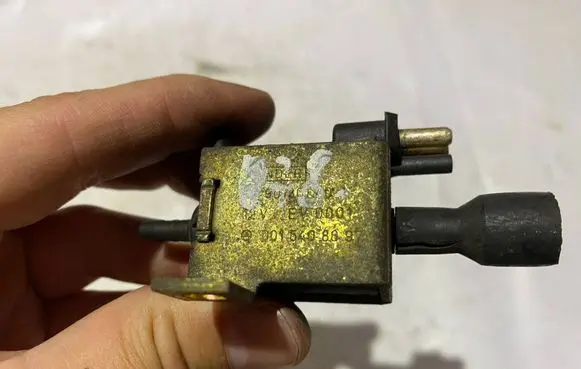 Mercedes-Benz E W210 Distronic sensor radar a0015408897 0015408897