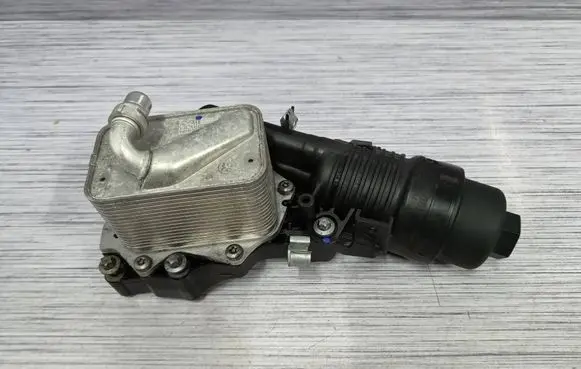 Mini Cooper Countryman F60 Oil filter mounting bracket 8649177 11428649177