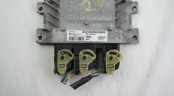 Ford Fiesta Engine control unit/module C1BG12A650ND S180047083D